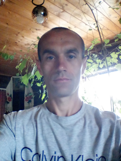 Александр, Беларусь, Лунинец, 44 года. Познакомлюсь с женщиной для любви и серьезных отношений, брака и создания семьи, воспитания детей, дружбы...  Анкета 871383. 