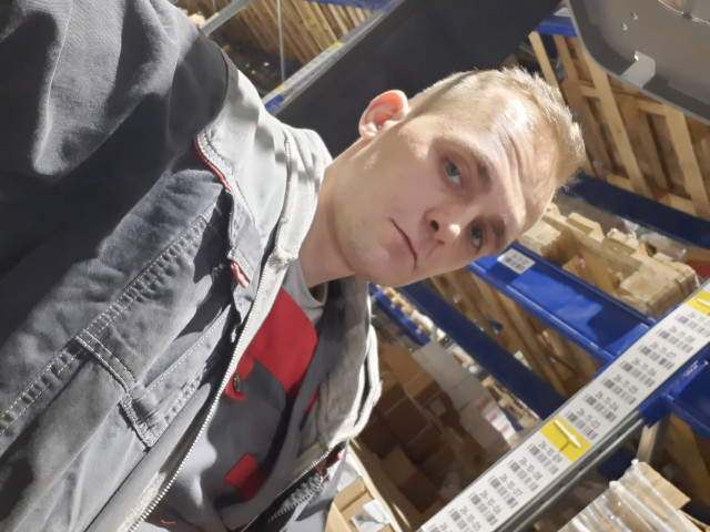 Дмитрий, Москва, м. Каширская, 33 года, 1 ребенок. Ищу ту, с которой можно и посмеяться, и поплакать, и посмеяться от того что поплакали. 
Ту которая...  Анкета 871523. 