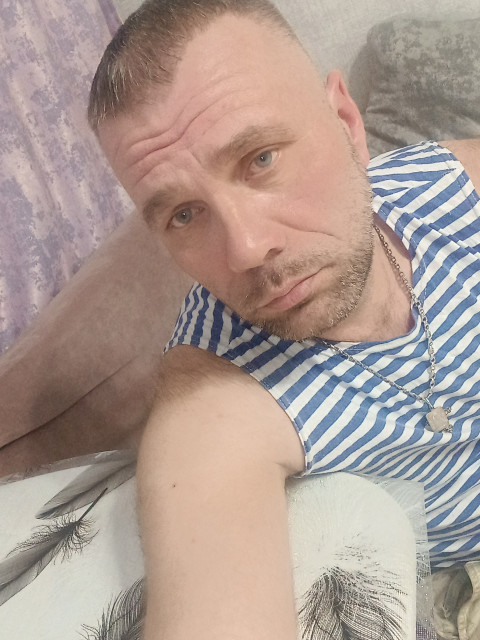 Вячеслав, Москва, 43 года, 2 ребенка. Занимаюсь спортом люблю путешествовать.. Выезды на природу с друзьями..