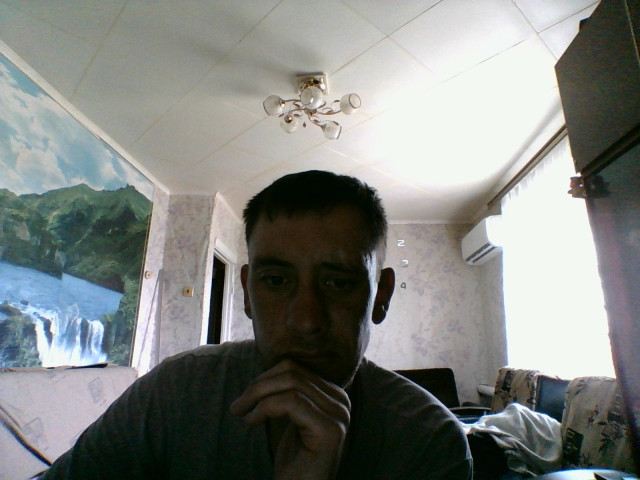 Maks, Россия, Москва, 35 лет. Ищу: Простую Деревенскую, только не гламурные цацы с завышенной самооценкой.  Анкета 871638. 