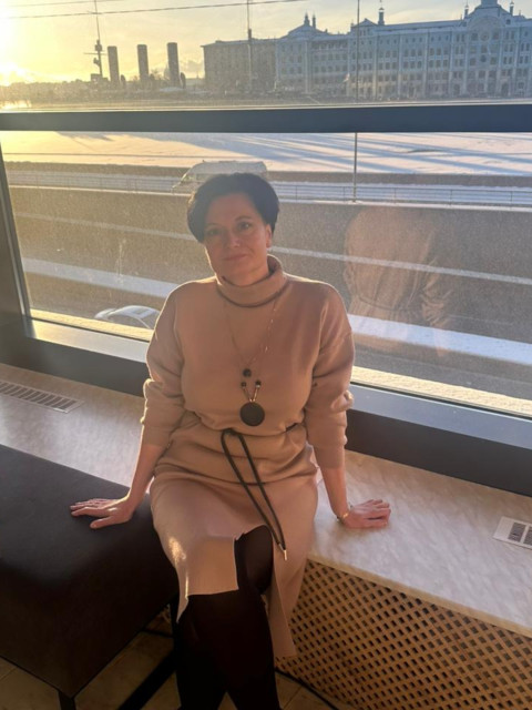 Светлана, Санкт-Петербург, м. Комендантский проспект, 56 лет, 1 ребенок. Познакомлюсь с мужчиной для дружбы и общения. С чувством юмора. Разносторонним. Общительным. Рост выше...  Анкета 871704. 