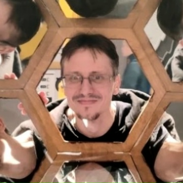 Андрей, Ярославль, 40 лет, 1 ребенок, 1 фото. Познакомлюсь для серьезных отношений и создания семьи.