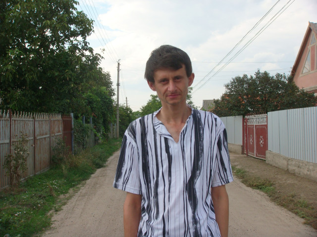 Олег, Москва, м. Выхино, 52 года. Он ищет её: женщину для любви и серьезных отношений, брака и создания семьи, дружбы и общения.  Анкета 871940. 