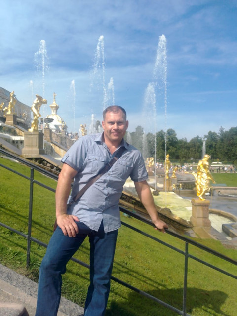 Александр Баканов, Россия, Санкт-Петербург, 52 года. Ищу осознанную личность! Желающую сменить жизнь в каменных джунглях на экологичную жизнь на земле! Творить...  Анкета 872092. 