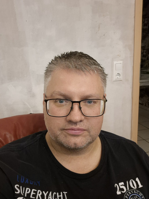 Аркадий, Трир, 40 лет, 5 детей. Познакомлюсь с женщиной для любви и серьезных отношений, брака и создания семьи, дружбы и общения.  Анкета 872124. 