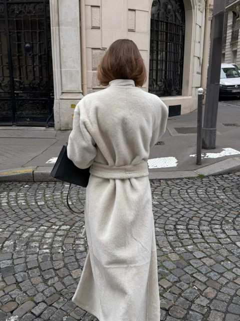 Дарина, Россия, Санкт-Петербург, 26 лет. Только Петербург:) В неспешном поиске мужчины. Ваш рост от 175 см, вы умеете " добывать мамонта