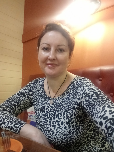 Eva, Санкт-Петербург, м. Автово, 45 лет, 1 ребенок. Познакомлюсь с мужчиной для любви и серьезных отношений, дружбы и общения.  Анкета 873654. 