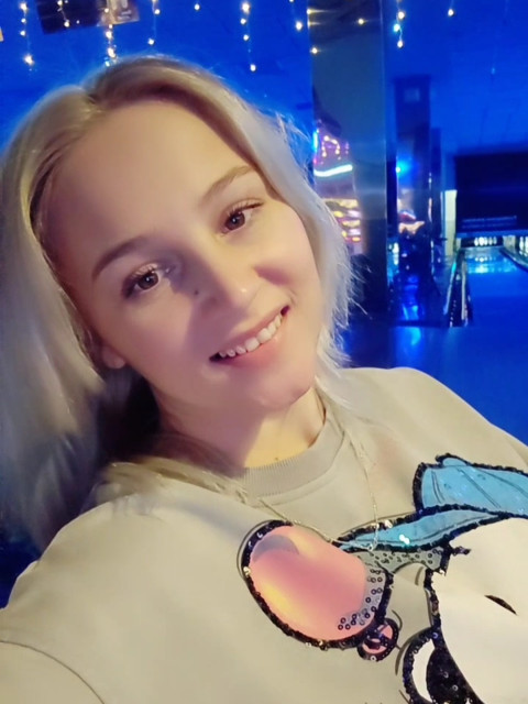 Оля, Новосибирск, 33 года, 1 ребенок. Она ищет его: мужчину для любви и серьезных отношений, брака и создания семьи, дружбы и общения.  Анкета 873670. 