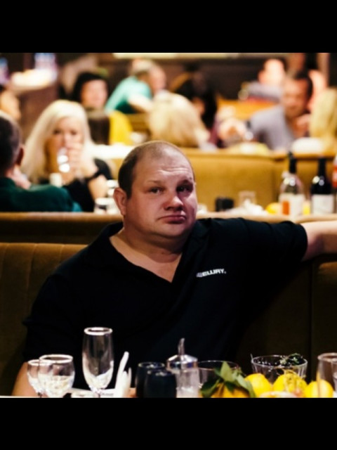 Илья, Россия, Великий Новгород, 41 год. Познакомлюсь с женщиной для дружбы и общения. разовые встречи проводить время  Анкета 873803. 