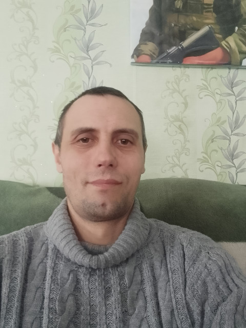 Иван, Россия, Брянск, 26 лет. Познакомлюсь с женщиной для любви и серьезных отношений.  Анкета 873875. 