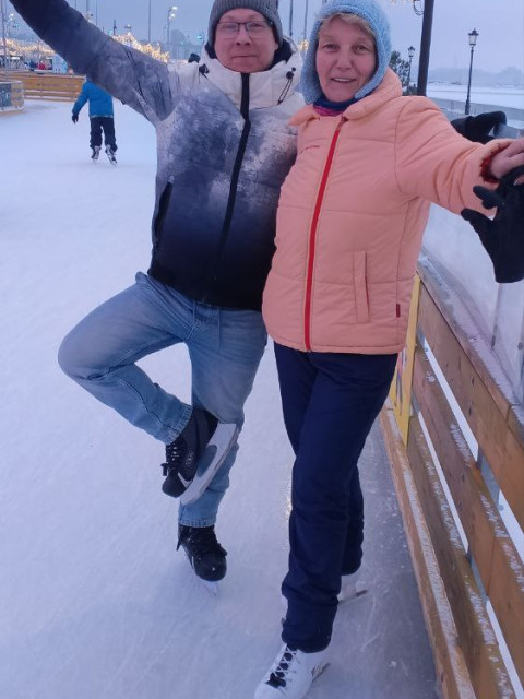 Тамара Беспалова, Санкт-Петербург, 57 лет, 1 ребенок, 1 фото. Ищу: Рост от 175, вес от 80, адекватен во всем, если что, Я люблю гладиолусы) красные, а лучше бордовые  Анкета 873886. 