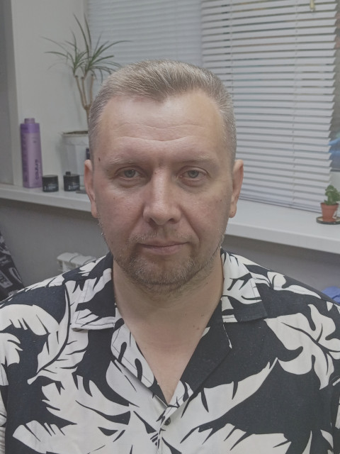 Алексей, Новомосковск, 41 год. Он ищет её: женщину для любви и серьезных отношений, брака и создания семьи, дружбы и общения.  Анкета 874060. 