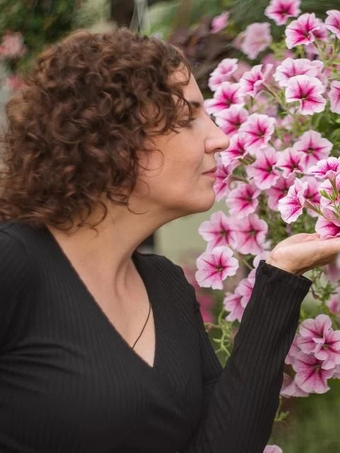 Ольга, Россия, Рязань, 42 года, 2 ребенка. Она ищет его: Уверенного в себе мужчину, со здоровым эмоциональным интеллектом, автолюбителя  Анкета 874090. 