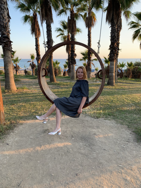 Светлана, Санкт-Петербург, м. Проспект Ветеранов, 56 лет, 1 ребенок. Она ищет его: мужчину для любви и серьезных отношений, дружбы и общения.  Анкета 874460. 