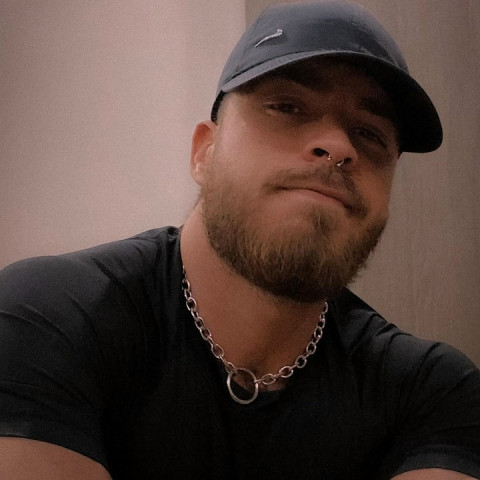 Александр Золотов, Исилькуль, 35 лет, 1 ребенок, 1 фото. Работаю в сфере детейлинга, доход средний но стабильный) открыт для знакомства и очень люблю детей &