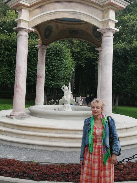 Лариса, Москва, 68 лет, 5 фото. Познакомлюсь с мужчиной для дружбы и общения.  Анкета 874882. 