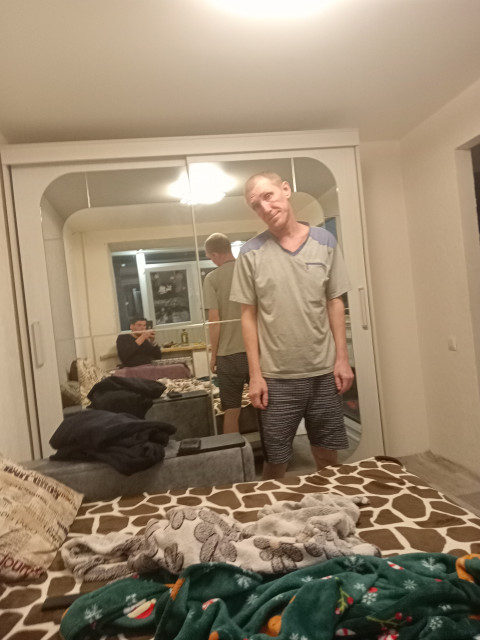 Владимир Заславский, Луганск, 44 года, 1 ребенок, 1 фото. Познакомлюсь для серьезных отношений.