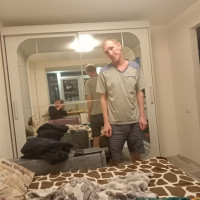 Владимир Заславский, Россия, Луганск, 44 года