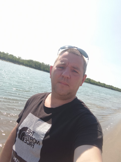 Николай, Россия, Новочеркасск, 40 лет. Познакомлюсь с женщиной для любви и серьезных отношений, брака и создания семьи, дружбы и общения.  Анкета 875128. 