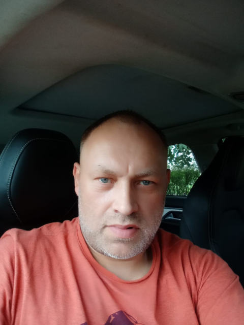 Михаил, Санкт-Петербург, м. Беговая, 46 лет, 1 ребенок, 1 фото. Он ищет её: женщину для любви и серьезных отношений, брака и создания семьи, воспитания детей, рождения совместн  Анкета 875220. 