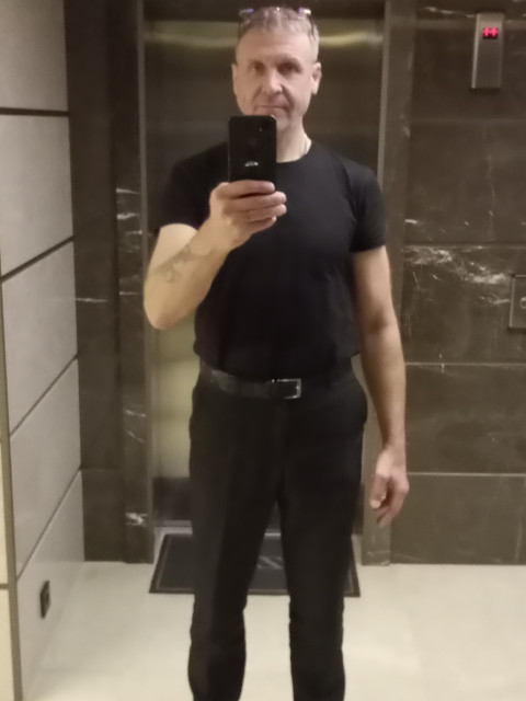 Александр, Россия, Мурманск, 53 года. Познакомлюсь с женщиной для любви и серьезных отношений, дружбы и общения.  Анкета 875375. 