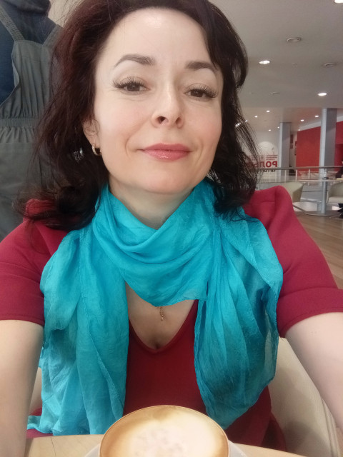 Ludmila, Москва, 46 лет, 1 ребенок, 1 фото. Она ищет его: мужчину для любви и серьезных отношений, брака и создания семьи, воспитания детей, дружбы и общения.  Анкета 875530. 