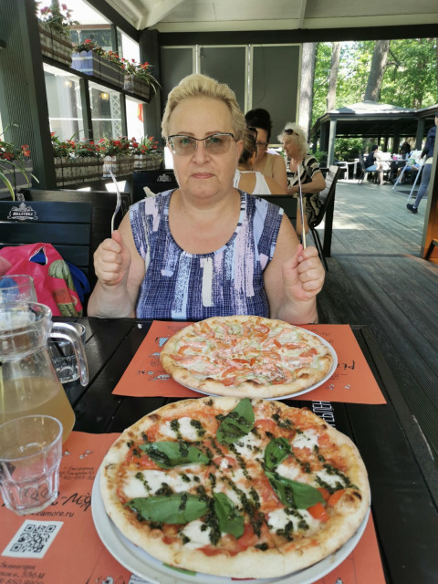 Светлана, Россия, Санкт-Петербург, 62 года, 1 ребенок. Познакомлюсь с мужчиной для дружбы и общения.  Анкета 875596. 