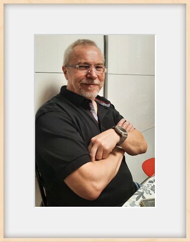 Владимир, Германия, Берлин, 65 лет, 2 ребенка. Хочу встретить женщину с тёплым характером, верную и настоящую. 
Желательно стройную, женственную,...  Анкета 875663. 