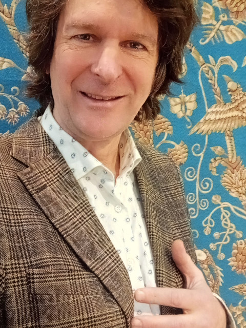 Андрей, Россия, Санкт-Петербург, 50 лет. Познакомлюсь с женщиной для дружбы и общения. Давайте просто встречаться, без ожиданий каких-то особенных....  Анкета 876046. 