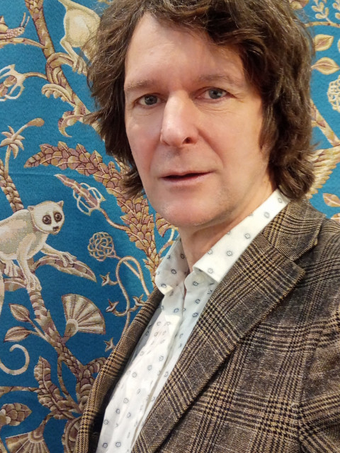 В выставочном зале