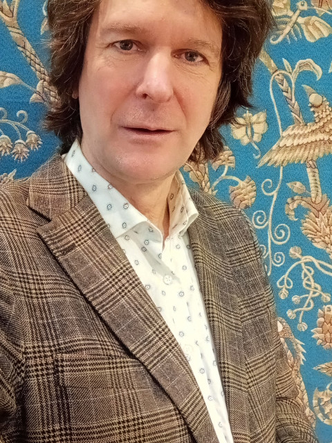 В выставочном зале