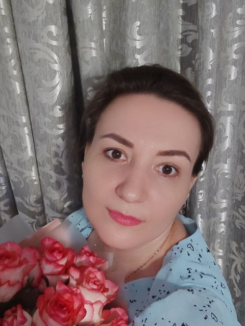 Юлия, Нижний Новгород, 41 год, 2 ребенка, 1 фото. Ищу мужчину для серьезных отношений и создания семьи.  Анкета 876069. 