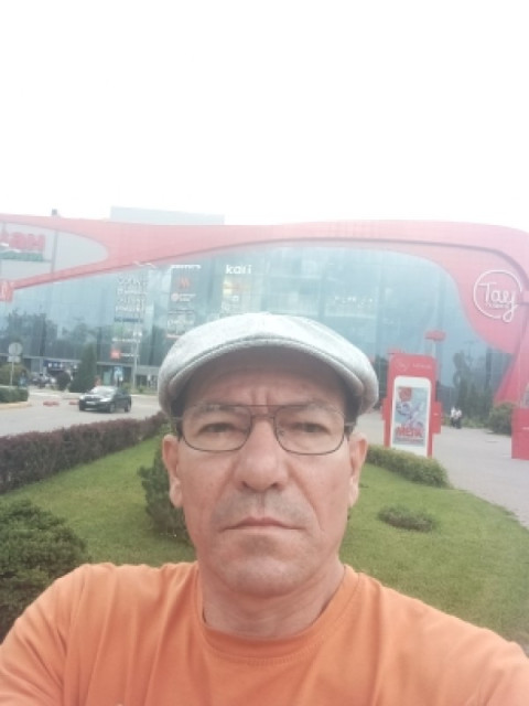 Евгений, Россия, Саратов, 51 год, 1 ребенок. Познакомлюсь с женщиной для любви и серьезных отношений, брака и создания семьи,  Анкета 876364. 