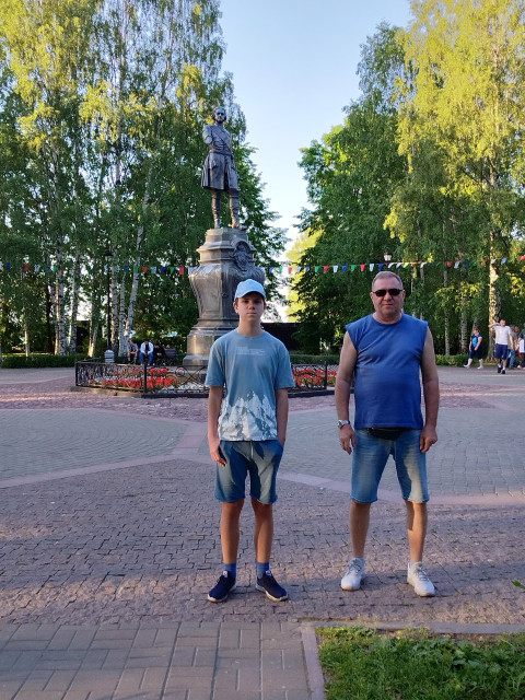 Олег, Москва, м. Каховская, 60 лет, 1 ребенок. Ищу: нежную домашнюю любящую  Анкета 876527. 