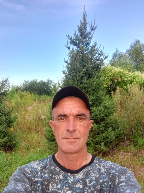 Рома, Барнаул, 40 лет. Он ищет её: женщину для любви и серьезных отношений.  Анкета 876850. 