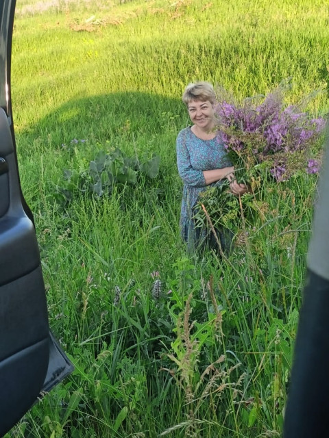 Валентина, Москва, 56 лет, 1 ребенок. Познакомлюсь с мужчиной для дружбы и общения.  Анкета 876884. 