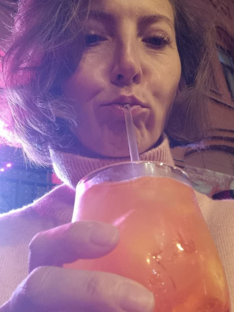 Елена, Россия, Москва, 47 лет, 1 ребенок. В меру самоуверенная, красивая и умная. Нравлюсь себе) Сейчас лучшая версия себя, чем 20 лет назад. 