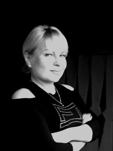 Марина, Россия, Екатеринбург, 51 год. Она ищет его: Адекватного, надёжного, с чувством юмора.  Анкета 877180. 