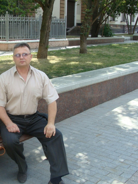 Максим, Россия, Москва, 45 лет, 1 ребенок. Познакомлюсь с женщиной для любви и серьезных отношений, брака и создания семьи.  Анкета 877328. 