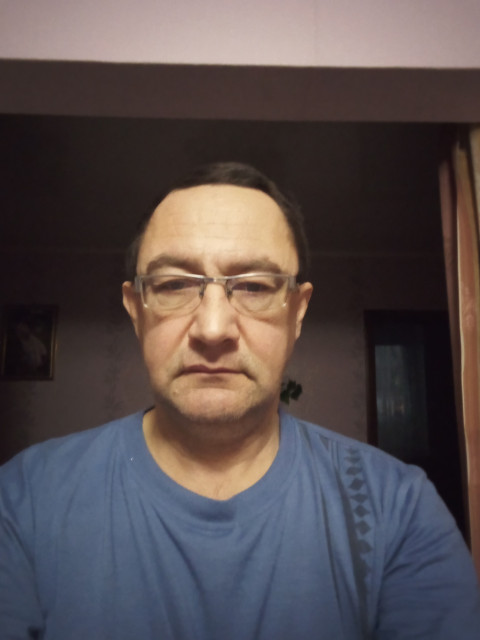 Владимир, Россия, Оренбург, 47 лет. Он ищет её: женщину для дружбы и общения. Добрую с которой можно поговорить по душам на разные темы  Анкета 877410. 