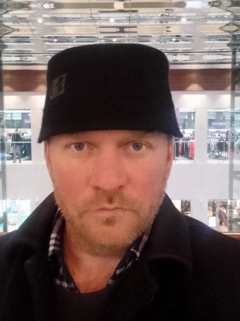 Радомир Виталий, Санкт-Петербург, м. Купчино. Фото на сайте ГдеПапа.Ру