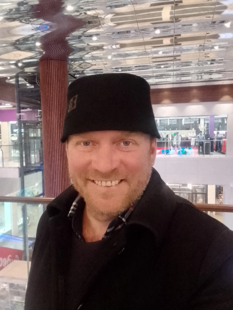 Радомир Виталий, Санкт-Петербург, м. Купчино. Фото на сайте ГдеПапа.Ру