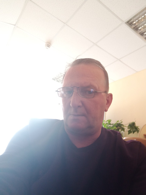 Евгений, Россия, Новосибирск, 53 года, 1 ребенок. Ищу: Просто свою женщину, желательно не высокую, 155-165 ростом, добрую, с которой можно и поговорить и помолчать,...  Анкета 877512. 