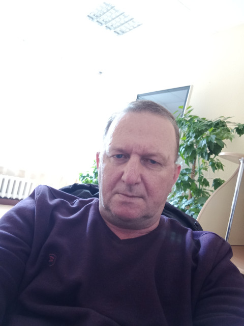 Евгений, Россия, Новосибирск, 52 года, 1 ребенок. Ищу: Просто свою женщину, желательно не высокую, 155-165 ростом  Анкета 877512. 