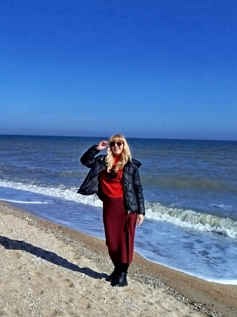 Юлия Иванова, Мариуполь, 40 лет, 1 ребенок, 1 фото. Пишу картины маслом, вдохновояет лето