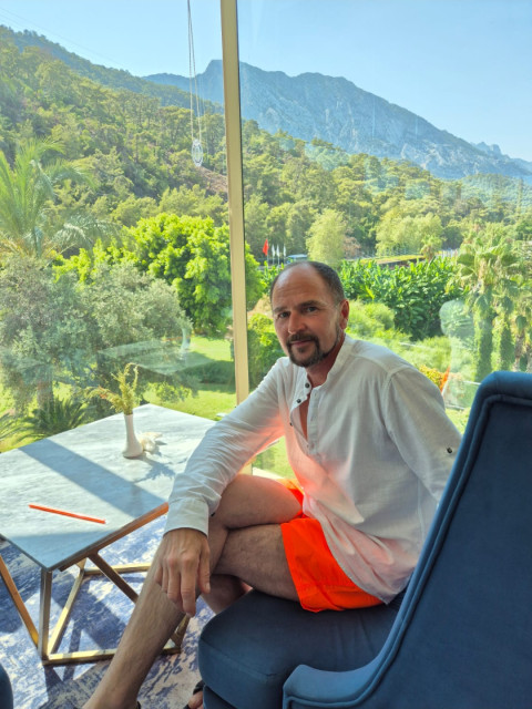 Ришат, Казань, 49 лет, 2 ребенка, 1 фото. Познакомлюсь с женщиной для дружбы и общения.  Анкета 877699. 