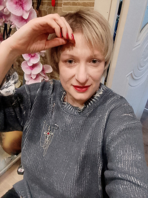 Алёна, Россия, Челябинск, 45 лет, 1 ребенок. Ищу: Неженатого и адекватного  Анкета 877789. 