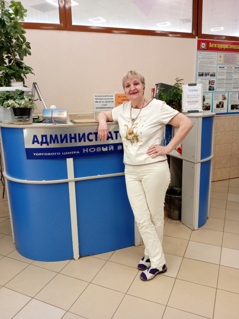 Татьяна, Россия, Нижний Новгород, 63 года, 2 ребенка. Познакомлюсь с мужчиной для дружбы и общения, возможно серьёзных  Анкета 877878. 