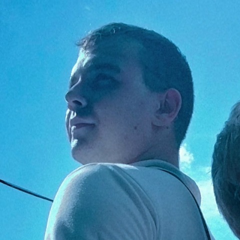 Александр Шарапа, Комсомольск-на-Амуре, 20 лет, 1 фото. Учусь на психолога,качаюсь,слушаю музыку,общительный, читаю книги,