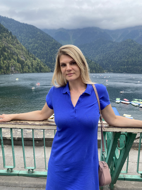 Юлия, Россия, Гатчина, 45 лет, 1 ребенок. Познакомлюсь с мужчиной для любви и серьезных отношений, брака и создания семьи, воспитания детей, дружбы...  Анкета 878188. 